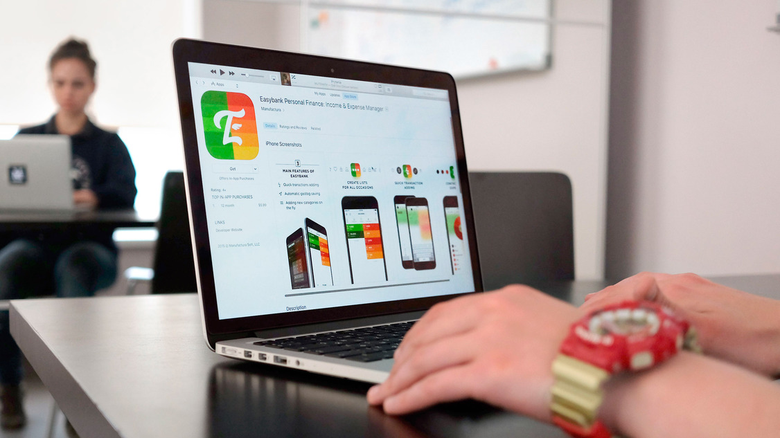 <a href="http://easybankapp.com/"target=_blank>Easybank</a> promo materials.
