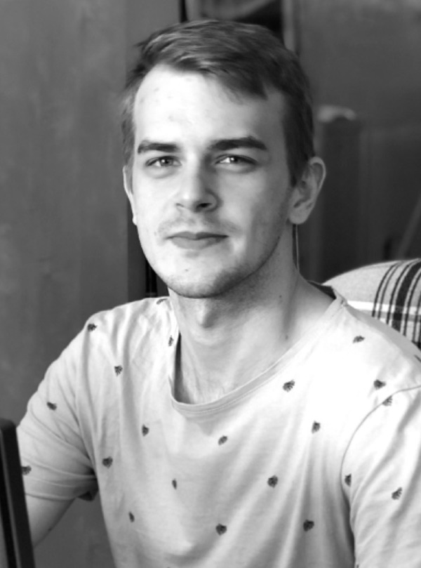 <b>Artem Vlasenko</b><br>
<br>
iOS developer<br>
<br>
2 years of experience<br>
<br>
The last finished project was developing a social media client VeggieGo. Worked on Axel Springer projects